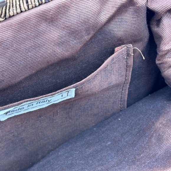 Vintage Italian Tapestry handbag with feet. - Picture 11 of 11